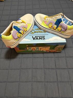 Vans collab with the Simpsons old school style